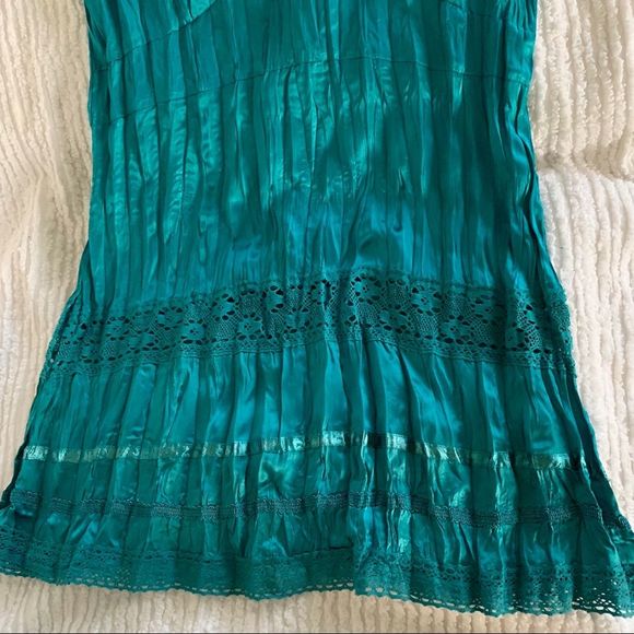 - NWT LF STORES EMMA & SAM TEAL SILK CAMISOLE - Picture 5 of 8